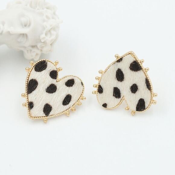 Gold Tone Texture Fur Animal Print Heart Earrings Stud Boho Artsy Leopard - Picture 2 of 5